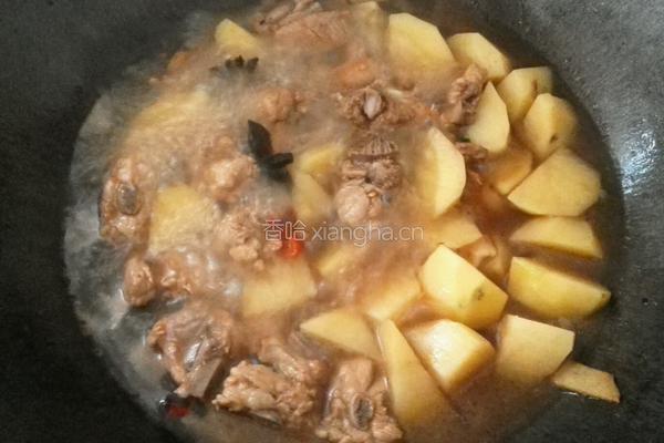土豆炖排骨的做法图解6