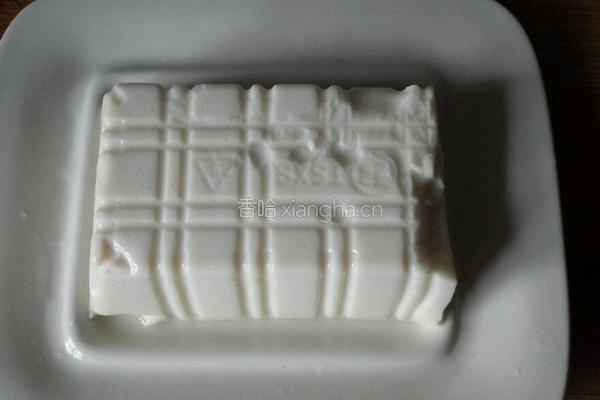 蒜泥豆腐的做法图解2