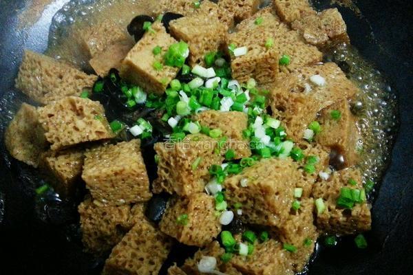 木耳烤麸的做法图解6