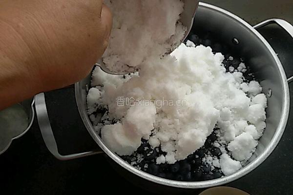 蓝莓酱的做法图解3