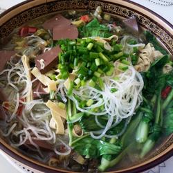 酸辣鸭血粉丝汤的做法[图]