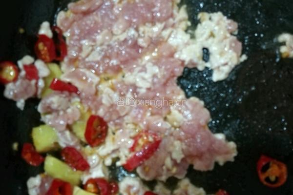 酸菜毛豆炒肉末的做法图解6
