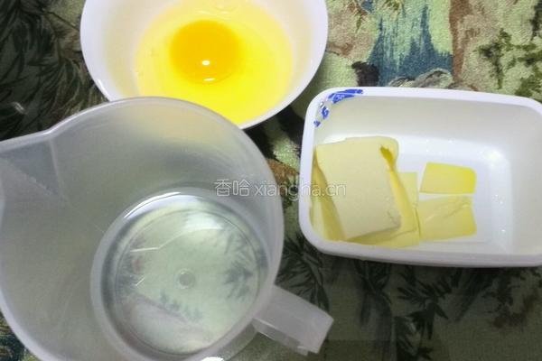 花朵奶酪面包的做法图解3
