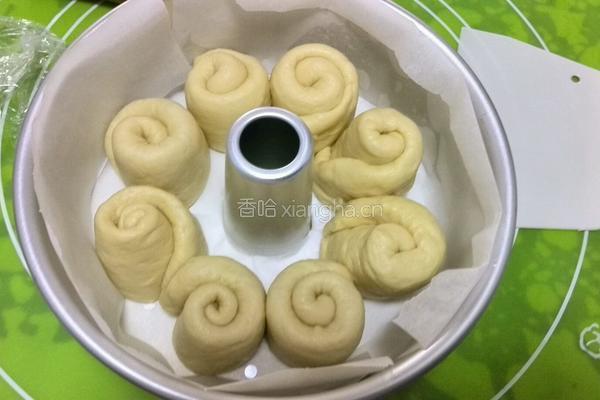 花朵奶酪面包的做法图解12