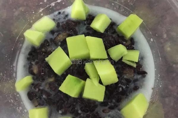 芒果椰汁糯米饭的做法图解3