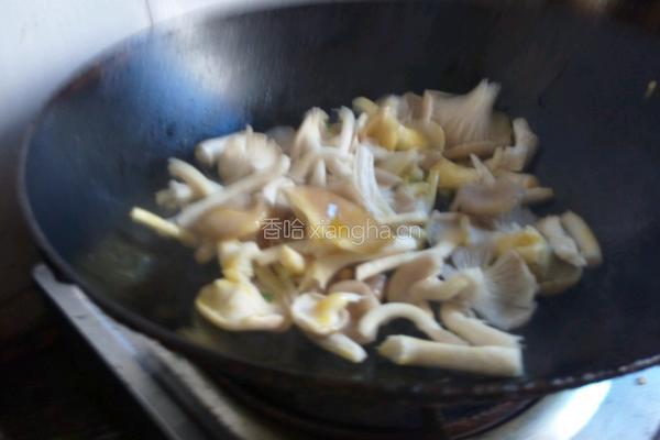 菇香莴笋的做法图解3