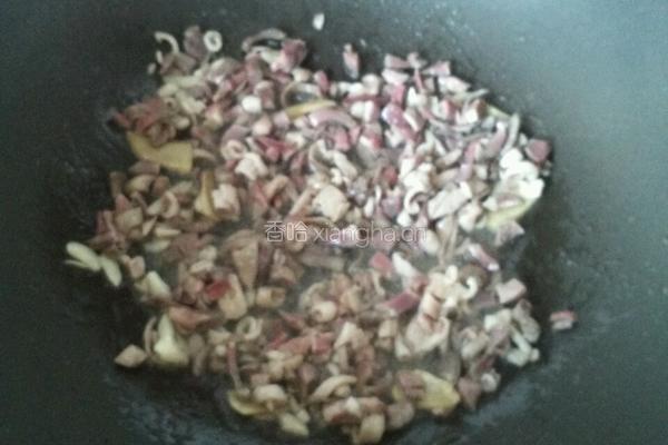 酸豆角辣椒炒鸡肾的做法图解5