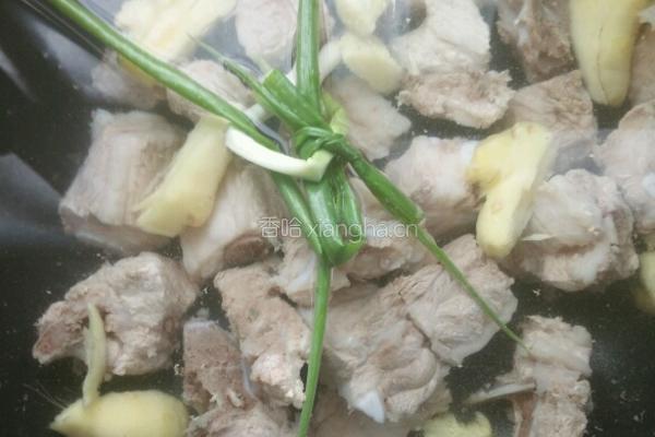 土豆排骨汤的做法图解5