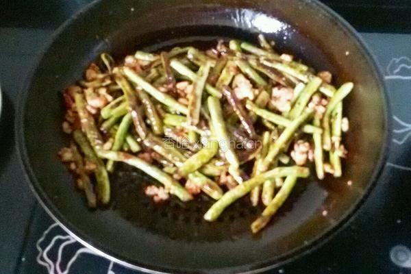 干煸豆角的做法图解9