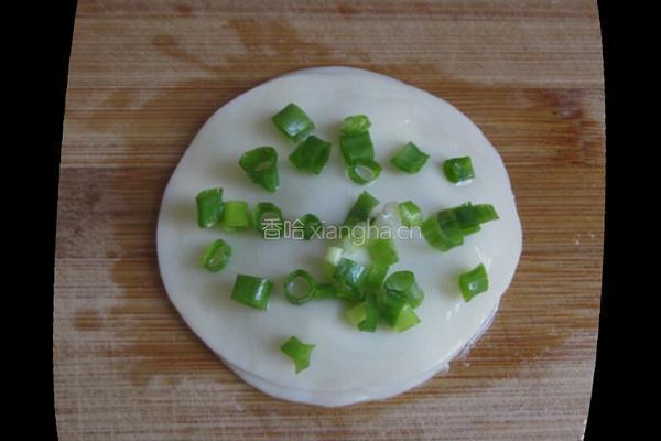 饺子皮葱油饼的做法图解5