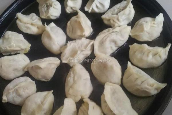 冰花煎饺的做法图解2