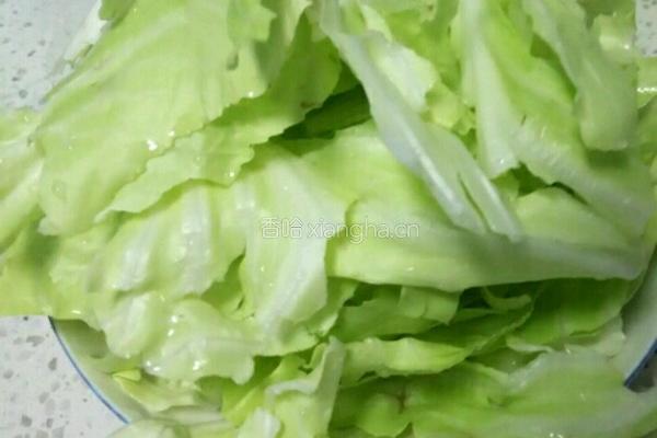 手撕包菜的做法图解1