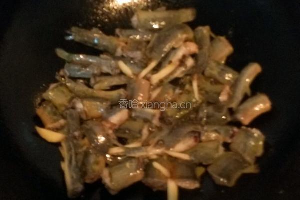 ﻿﻿﻿﻿﻿﻿﻿﻿﻿﻿﻿﻿﻿﻿﻿﻿﻿﻿﻿﻿﻿﻿﻿泥鳅烧黄瓜的做法图解4