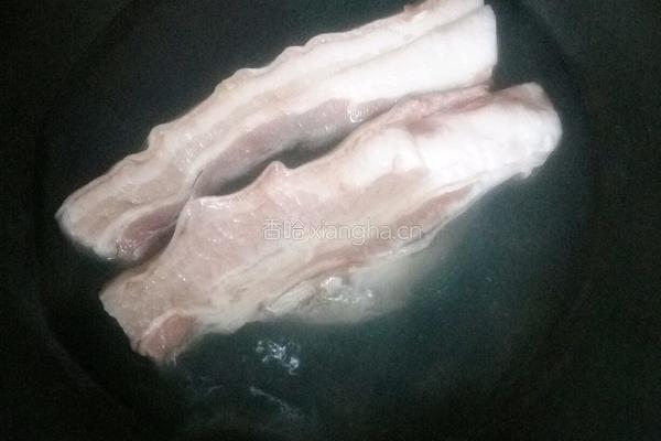 蒜泥白肉的做法图解2