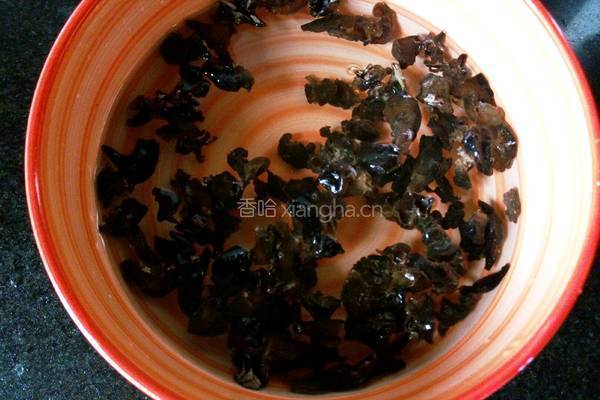 木耳绿豆汤的做法图解5