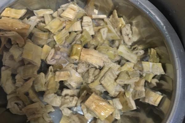 干笋红烧肉的做法图解1