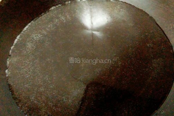 凉拌海蜇皮蛋的做法图解2
