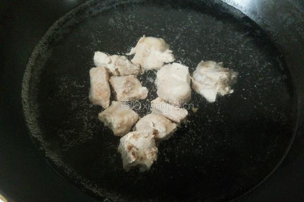 红枣荔枝排骨汤的做法图解6