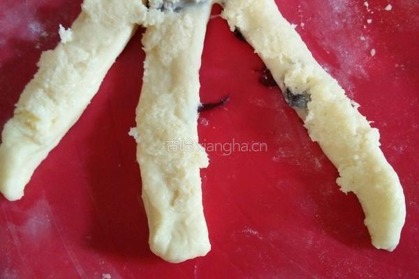 蔓越莓面包卷的做法图解4