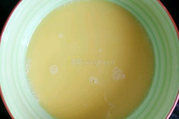鸡蛋丝炒辣椒丝的做法图解1