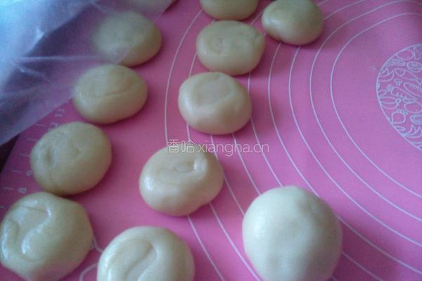 酥皮豆沙饼的做法图解3