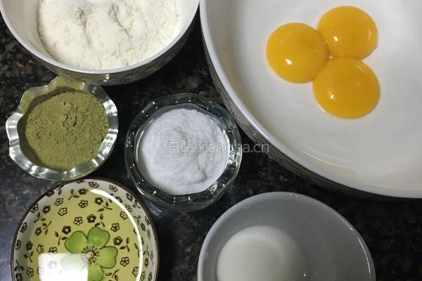 抹茶火龙果戚风卷的做法图解1