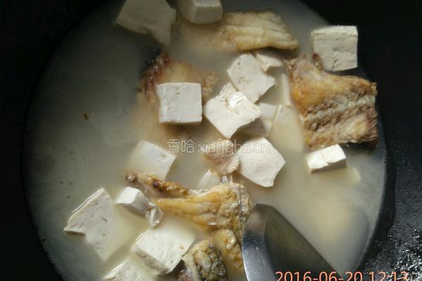 鱼骨架豆腐汤的做法图解6
