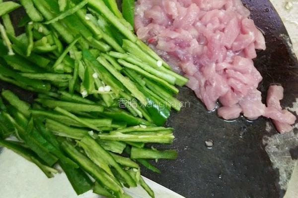 青椒肉丝鸡蛋丝的做法图解3
