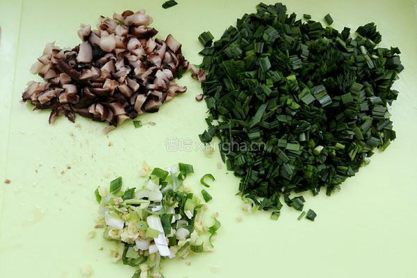 玉米面烀饼的做法图解2