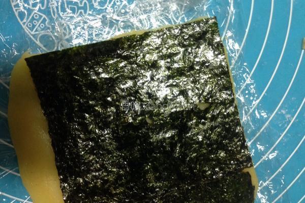 山楂糯米卷和紫菜糯米卷的做法图解7
