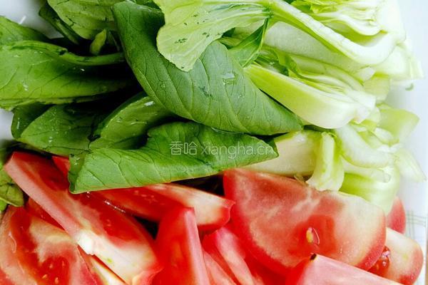 鸡蛋蔬菜炒饼的做法图解1