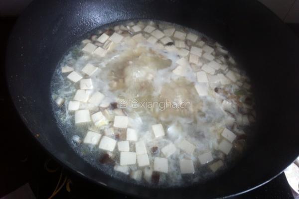 香菇豆腐汤的做法图解8