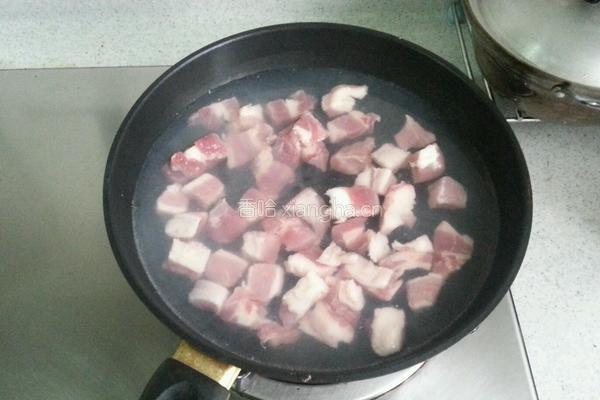 土豆烧肉的做法图解2