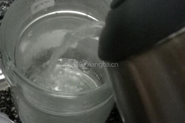 爱心白开水的做法图解5