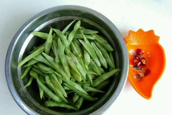 干煸四季豆的做法图解1