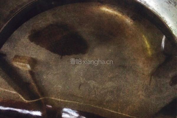 冬瓜炖猪蹄汤的做法图解1