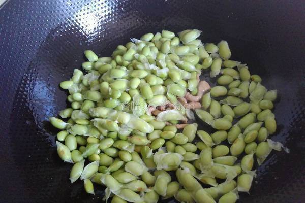 青椒毛豆炒肉丝的做法图解3