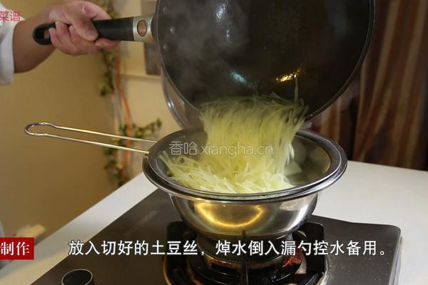 青椒土豆丝的做法图解4
