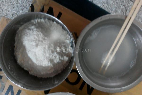 发糕（家常）的做法图解2