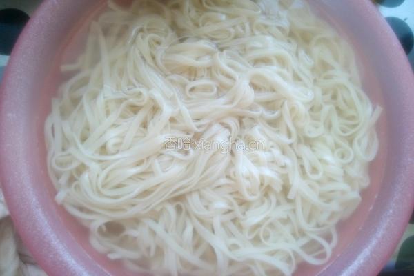 西红柿鸡蛋拌面的做法图解4