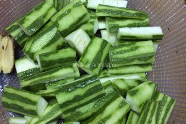 丝瓜汤的做法图解2