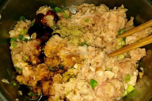 香菇鸡肉馄饨的做法图解4