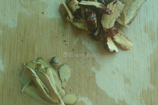 红枣红糖姜茶的做法图解1