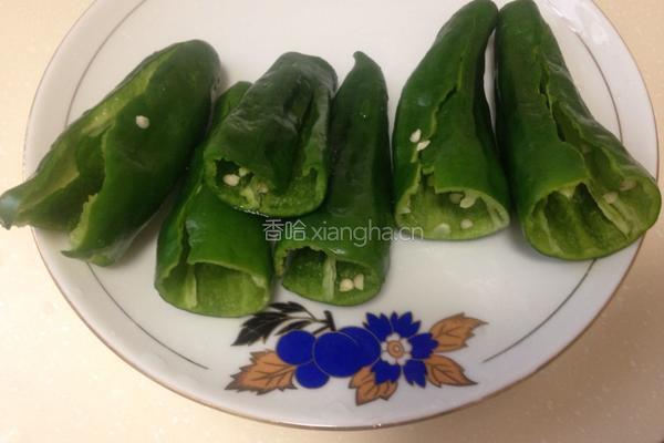 瘦肉酿青椒的做法图解3