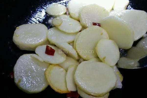 香煎土豆片（孜然味）的做法图解6