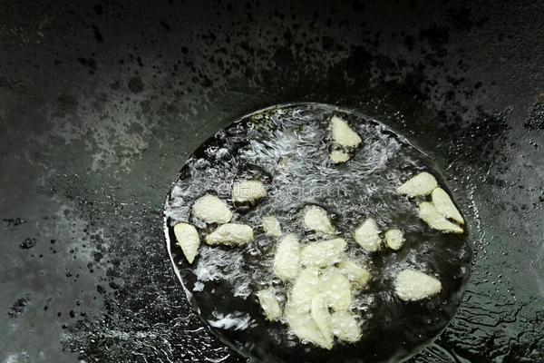 肉丁土豆片的做法图解5