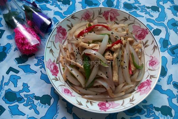 洋葱炒鸡肉条的做法图解7
