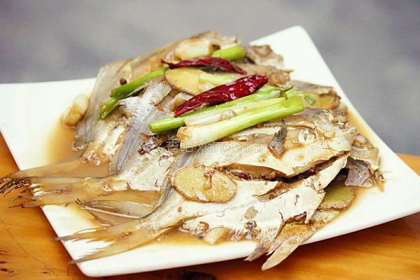 家常烧小鲳鱼的做法图解10