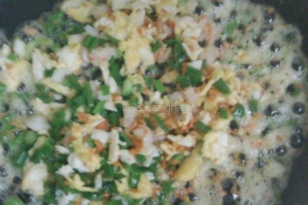 虾仁蛋炒饭的做法图解4