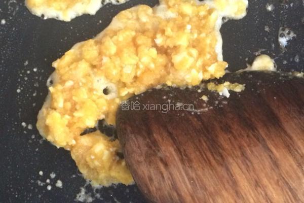 咸蛋黄焗南瓜的做法图解6